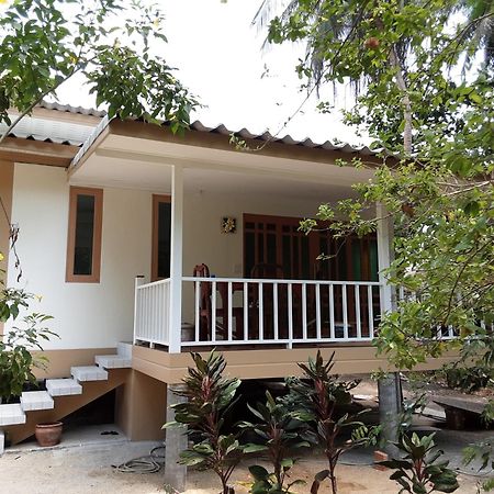 Baan Moonchan House Csaloklum Kültér fotó